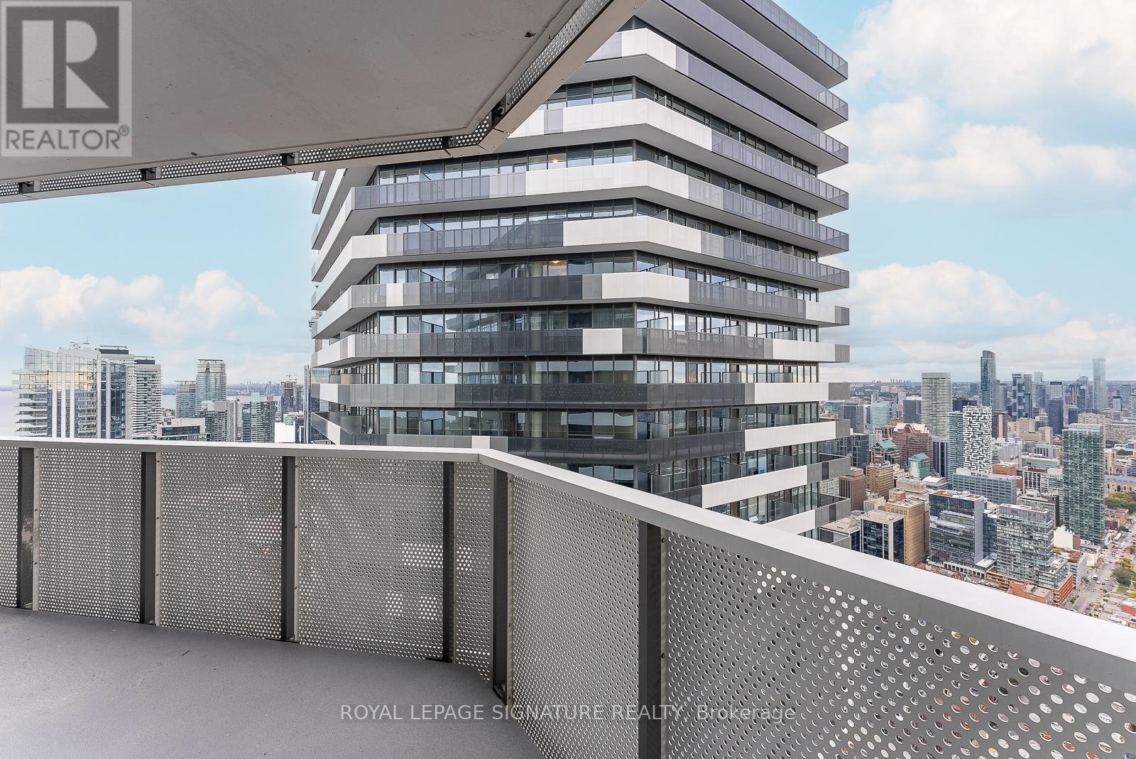7312 - 138 Downes Street, Toronto, Ontario  M5E 0E4 - Photo 24 - C12392416