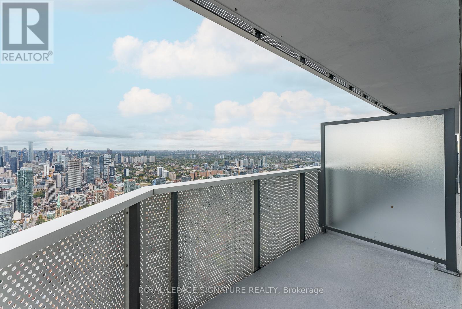 7312 - 138 Downes Street, Toronto, Ontario  M5E 0E4 - Photo 27 - C12392416