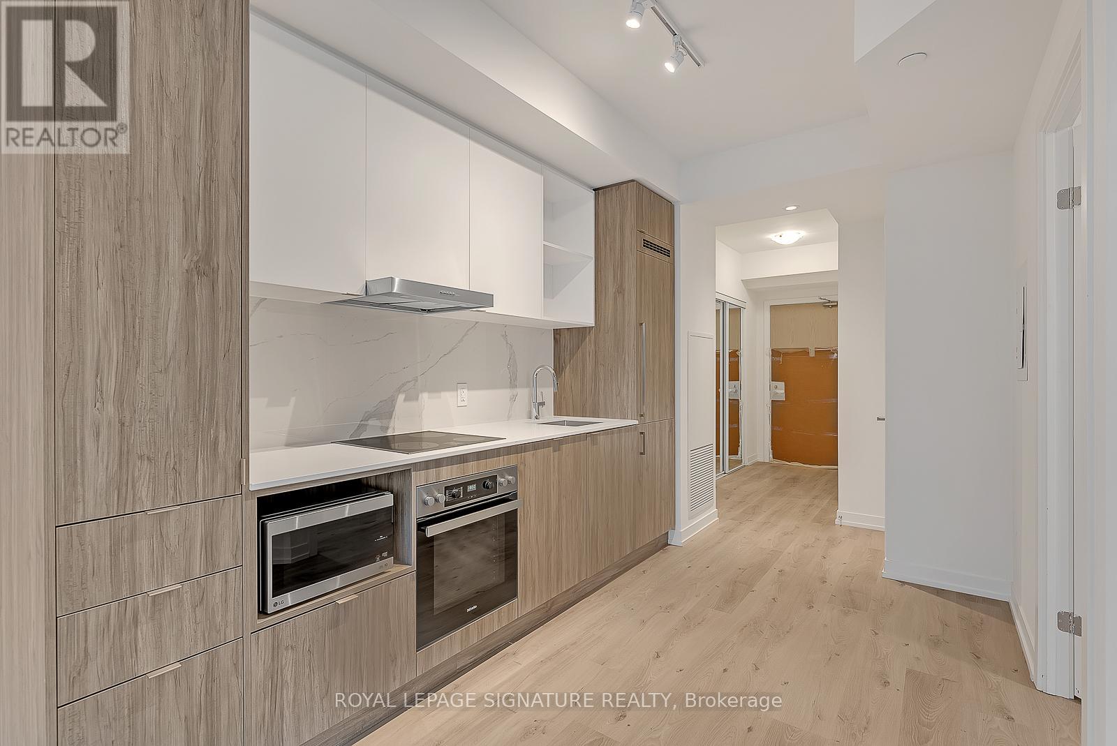 7312 - 138 Downes Street, Toronto, Ontario  M5E 0E4 - Photo 6 - C12392416