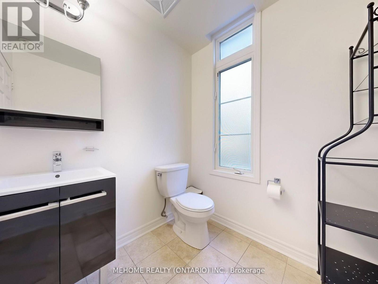 702 - 2a Church Street, Toronto (Waterfront Communities), Ontario  M5E 0E1 - Photo 21 - C12392427