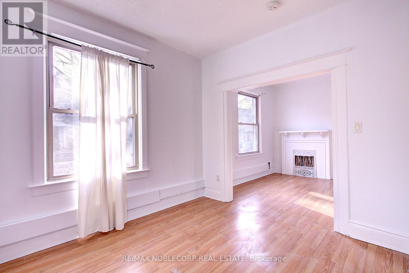 1 - 34 Winchester Street, Toronto, Ontario  M4X 1A7 - Photo 10 - C12392526
