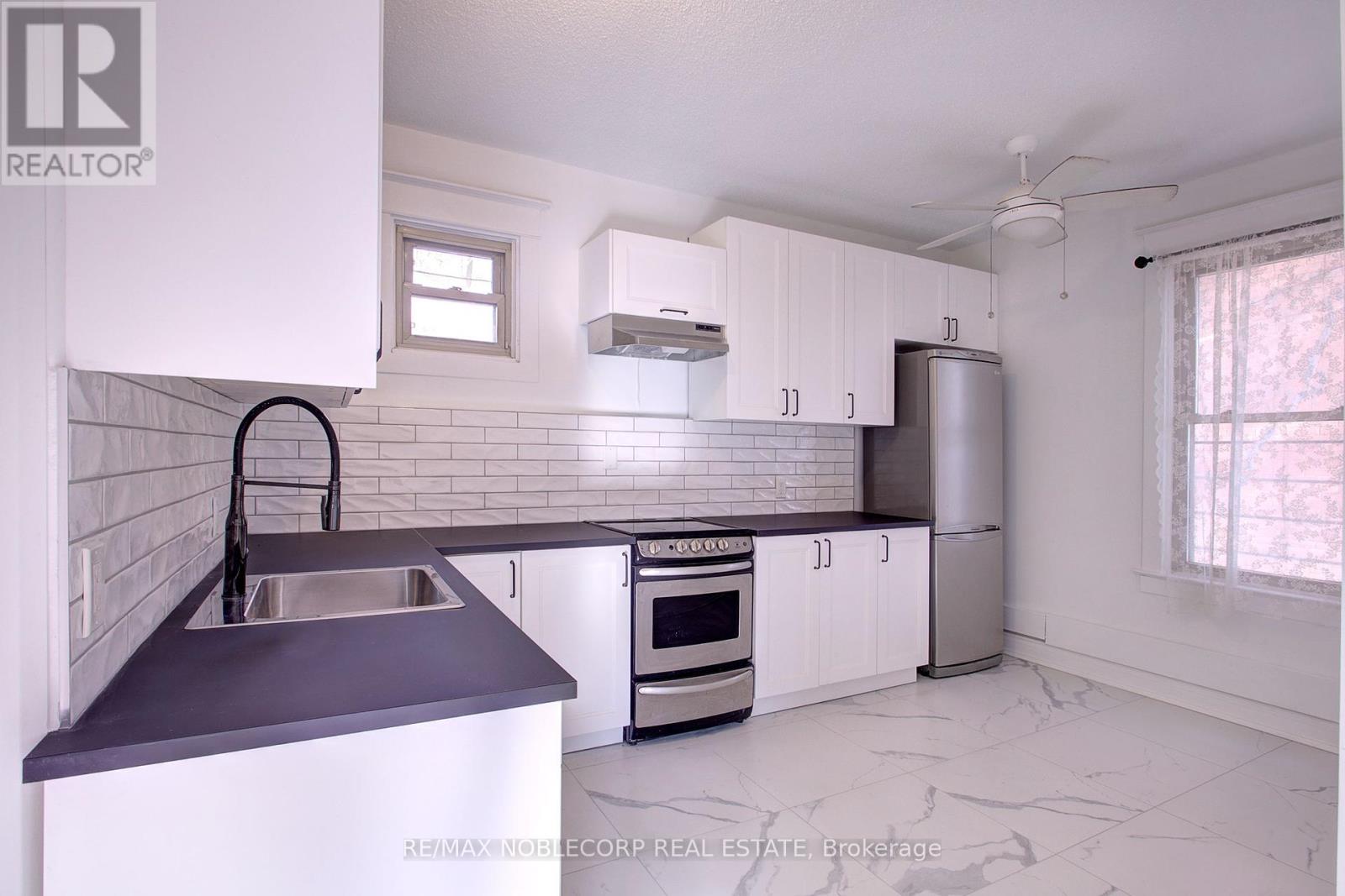 1 - 34 Winchester Street, Toronto, Ontario  M4X 1A7 - Photo 14 - C12392526