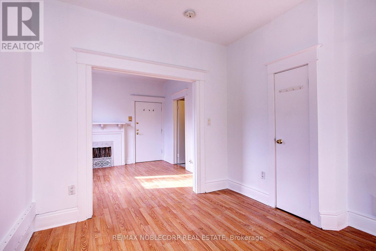 1 - 34 Winchester Street, Toronto, Ontario  M4X 1A7 - Photo 8 - C12392526