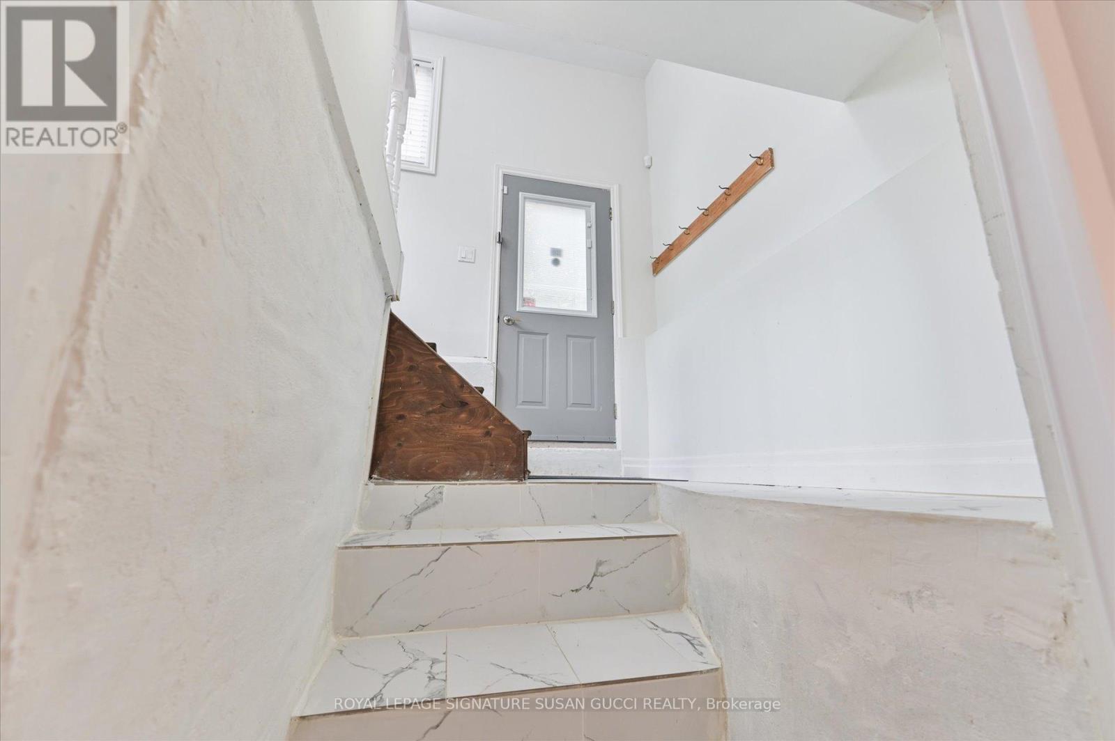 94 Meighen Avenue, Toronto (O'connor-Parkview), Ontario  M4B 2H7 - Photo 25 - E12392463