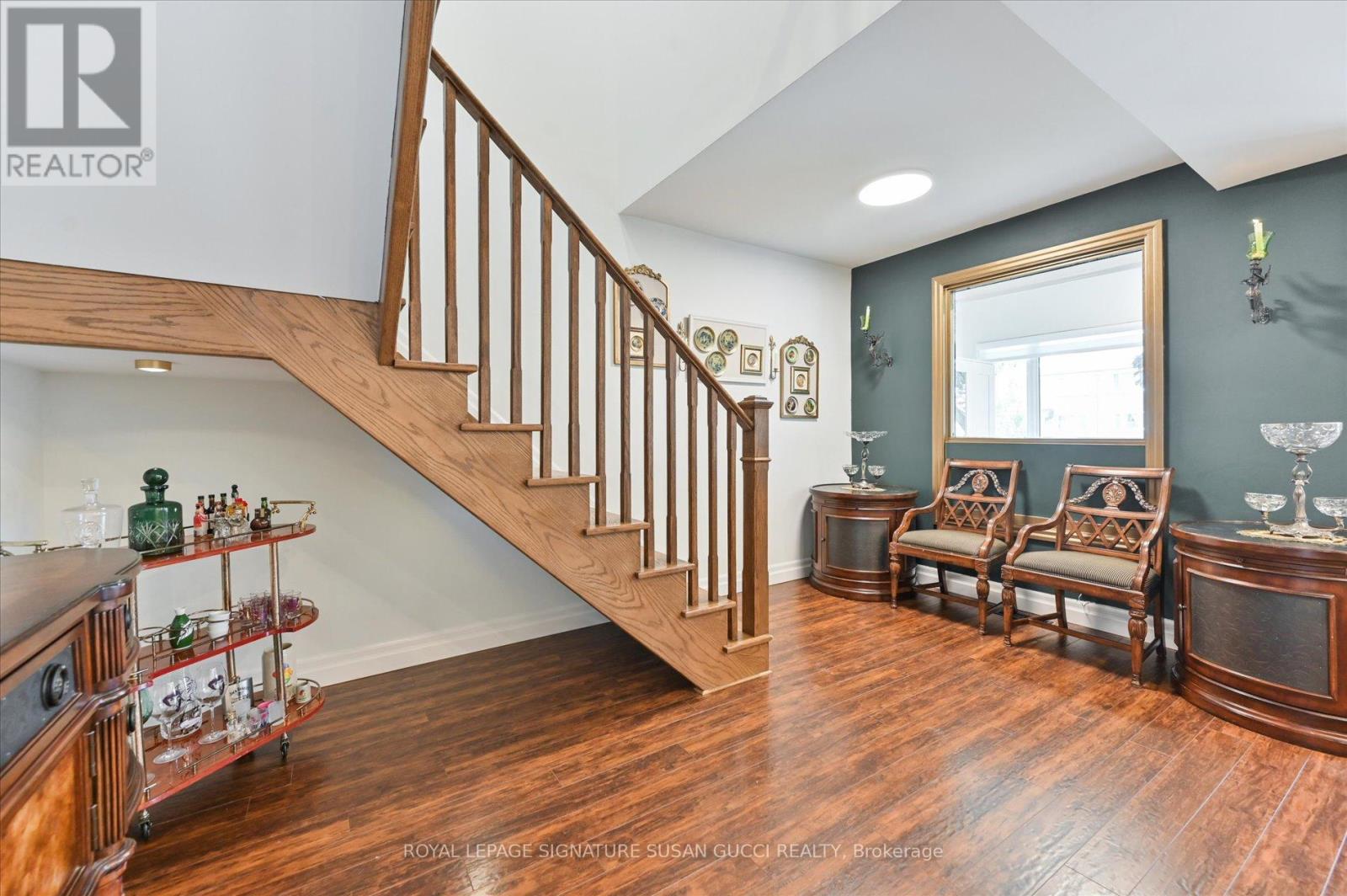 94 Meighen Avenue, Toronto (O'connor-Parkview), Ontario  M4B 2H7 - Photo 9 - E12392463