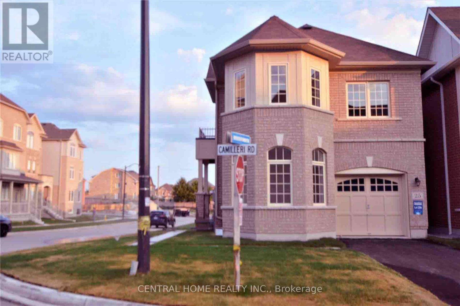 25 Camilleri Road, Ajax (Central East), Ontario  L1Z 0T2 - Photo 2 - E12390393
