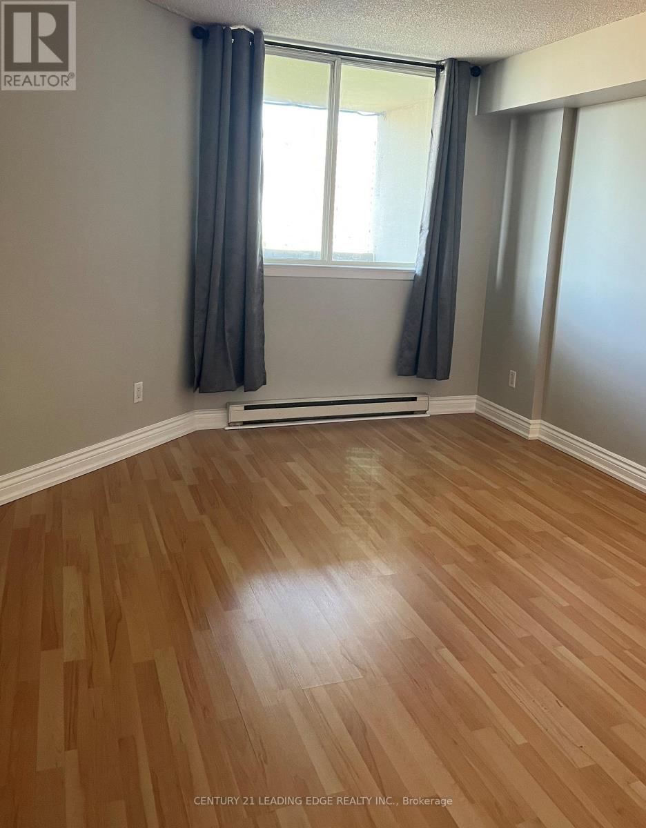 1002 - 150 Alton Towers Circle, Toronto, Ontario  M1V 4X7 - Photo 5 - E12390404
