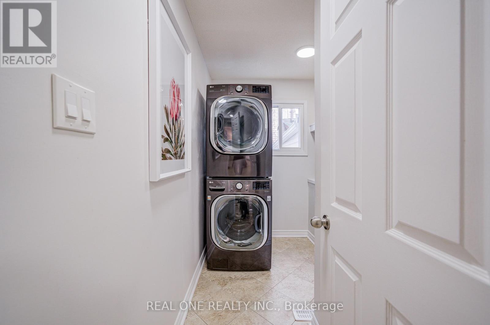 58 Elson Street, Markham (Middlefield), Ontario  L3S 1Y7 - Photo 8 - N12371862