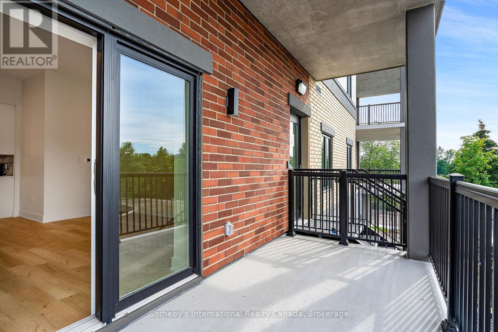 221 - 121 Mary Street, Clearview (Creemore), Ontario  L0M 1G0 - Photo 19 - S12392556