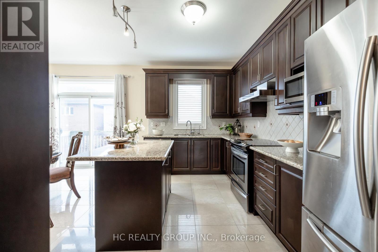 196 Kentland Street, Markham (Wismer), Ontario  L6E 0K9 - Photo 22 - N12390327