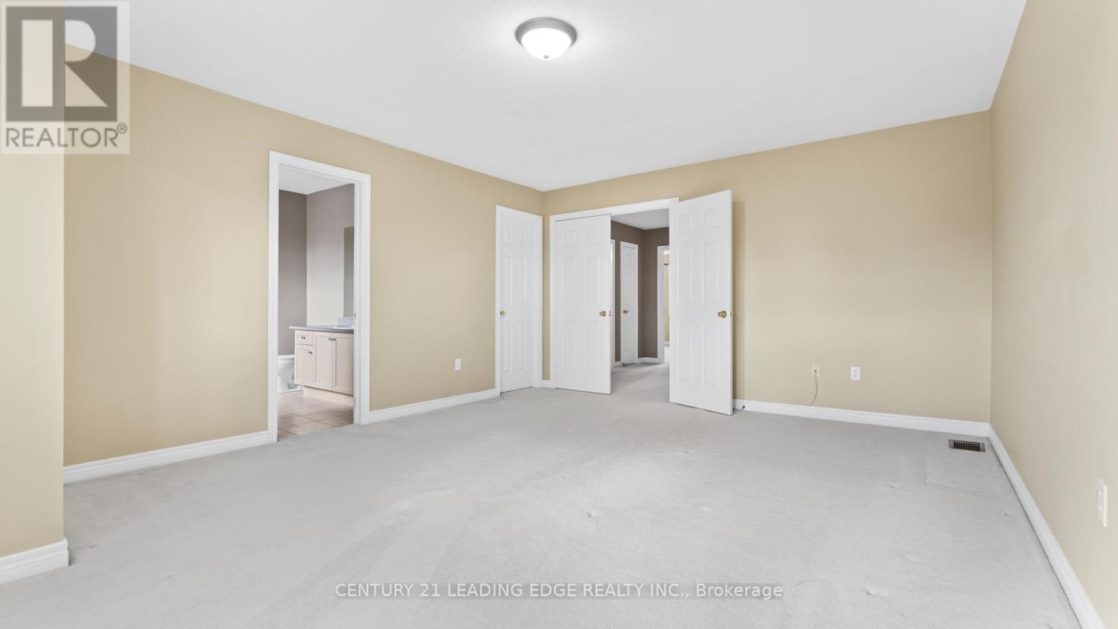 38 William Grant Road, Markham, Ontario  L6E 1W3 - Photo 10 - N12390407