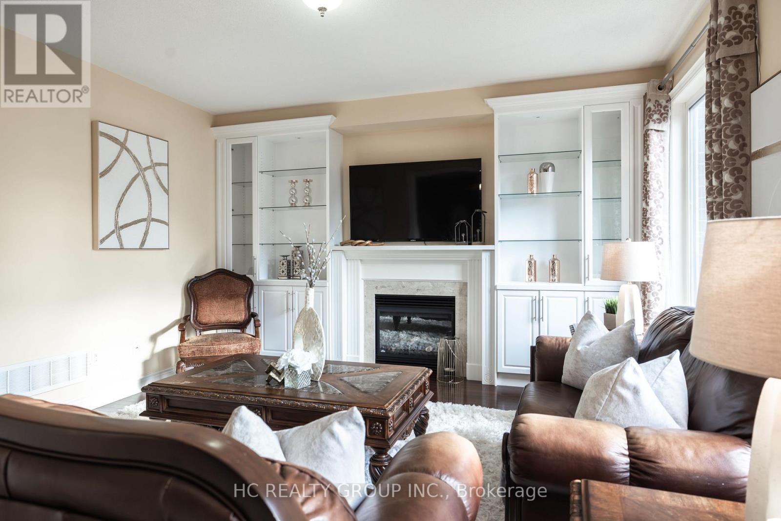 196 Kentland Street, Markham, Ontario  L6E 0K9 - Photo 10 - N12390327