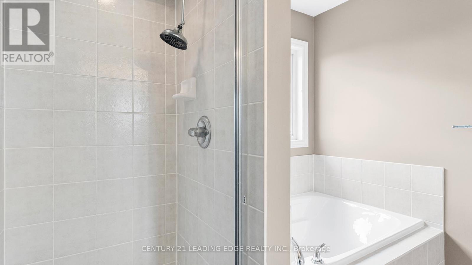 38 William Grant Road, Markham, Ontario  L6E 1W3 - Photo 13 - N12390407