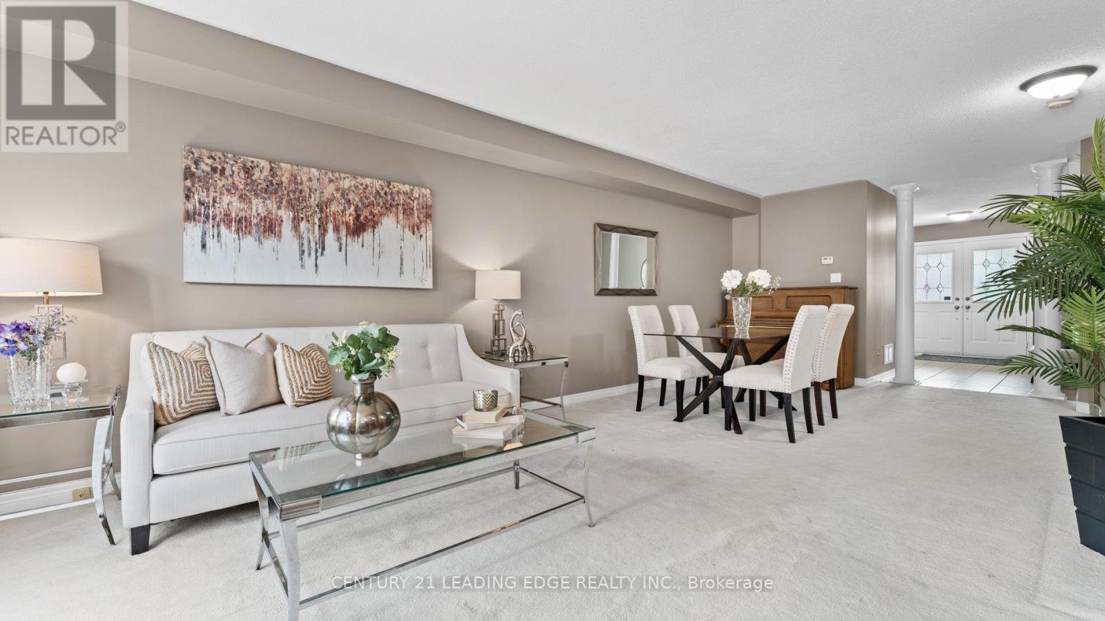 38 William Grant Road, Markham, Ontario  L6E 1W3 - Photo 6 - N12390407