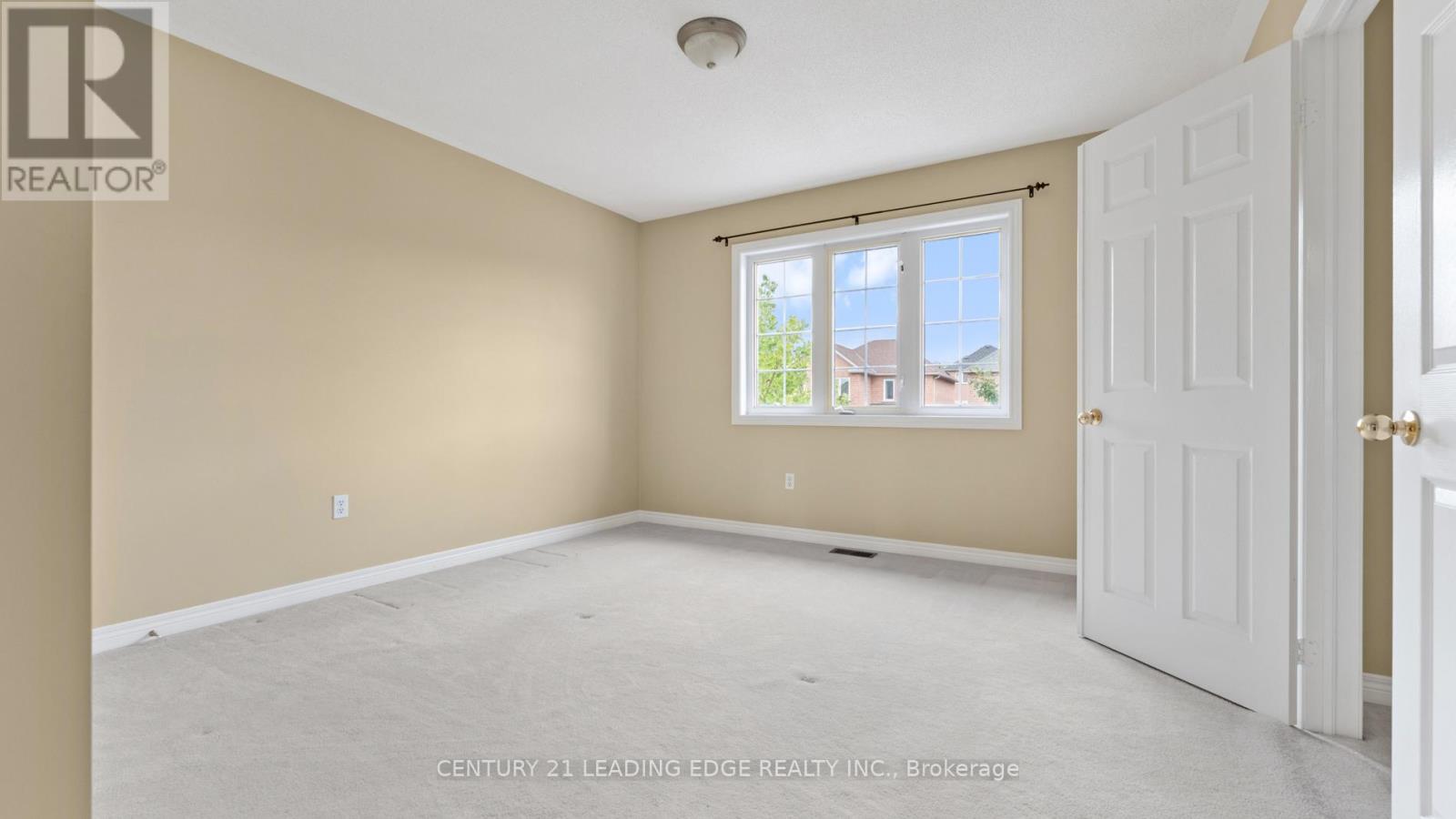 38 William Grant Road, Markham, Ontario  L6E 1W3 - Photo 15 - N12390407