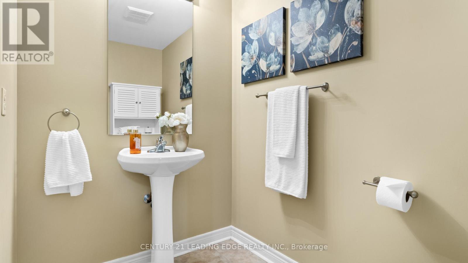 38 William Grant Road, Markham, Ontario  L6E 1W3 - Photo 9 - N12390407