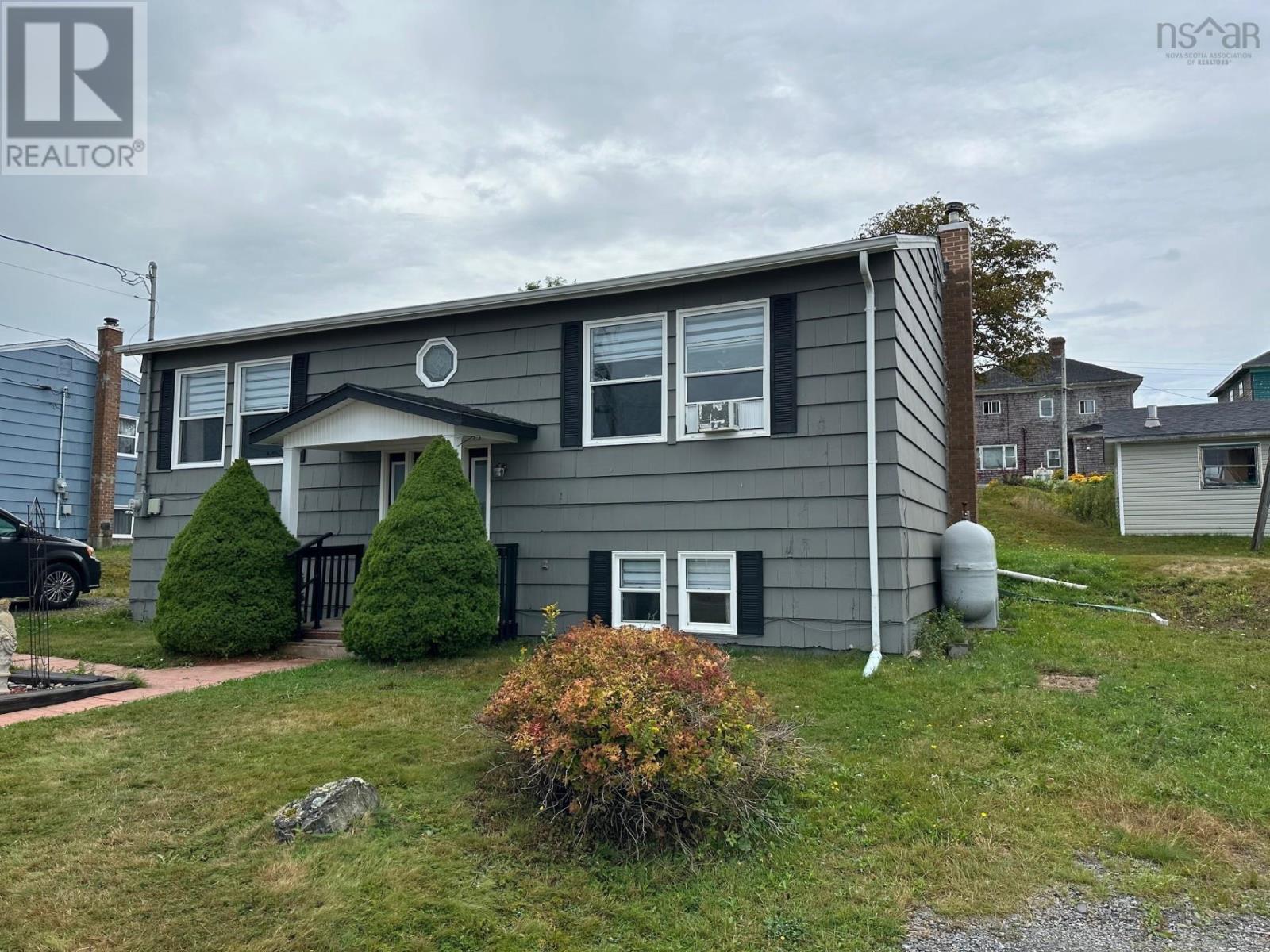 51 Centennial Street, Canso, Nova Scotia  B0H 1H0 - Photo 2 - 202522838