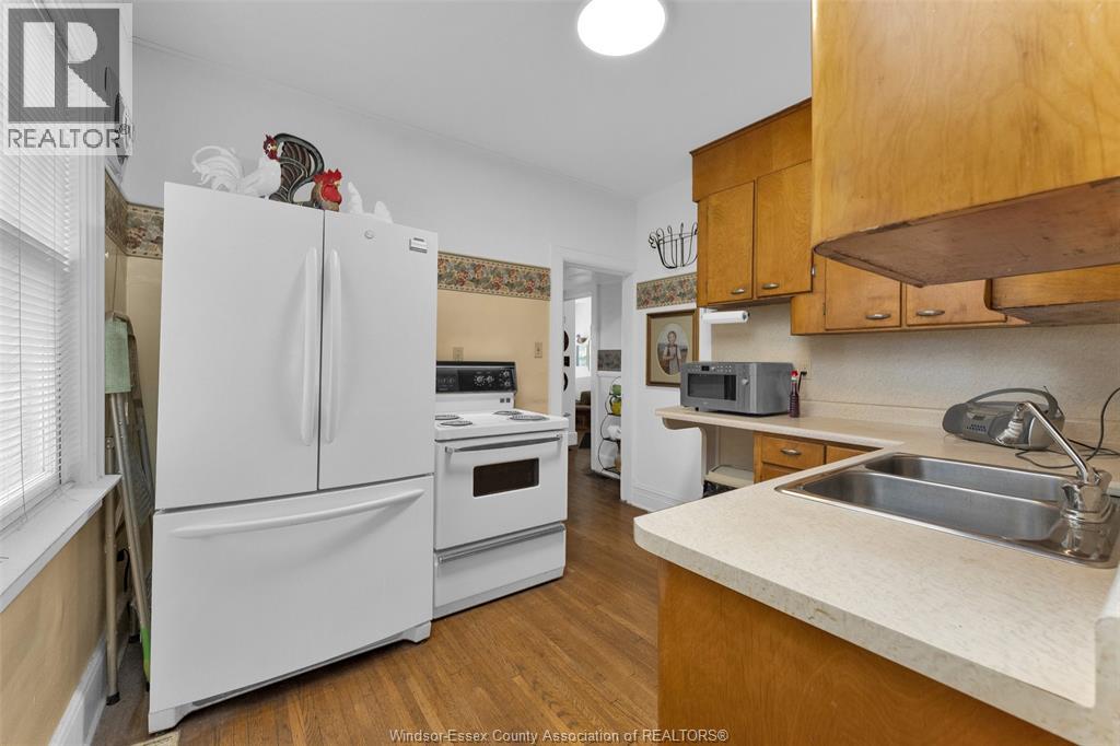 245-247 Mcewan, Windsor, Ontario  N9B 2E3 - Photo 11 - 25022825