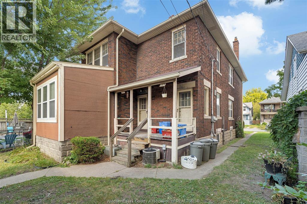 245-247 Mcewan, Windsor, Ontario  N9B 2E3 - Photo 37 - 25022825