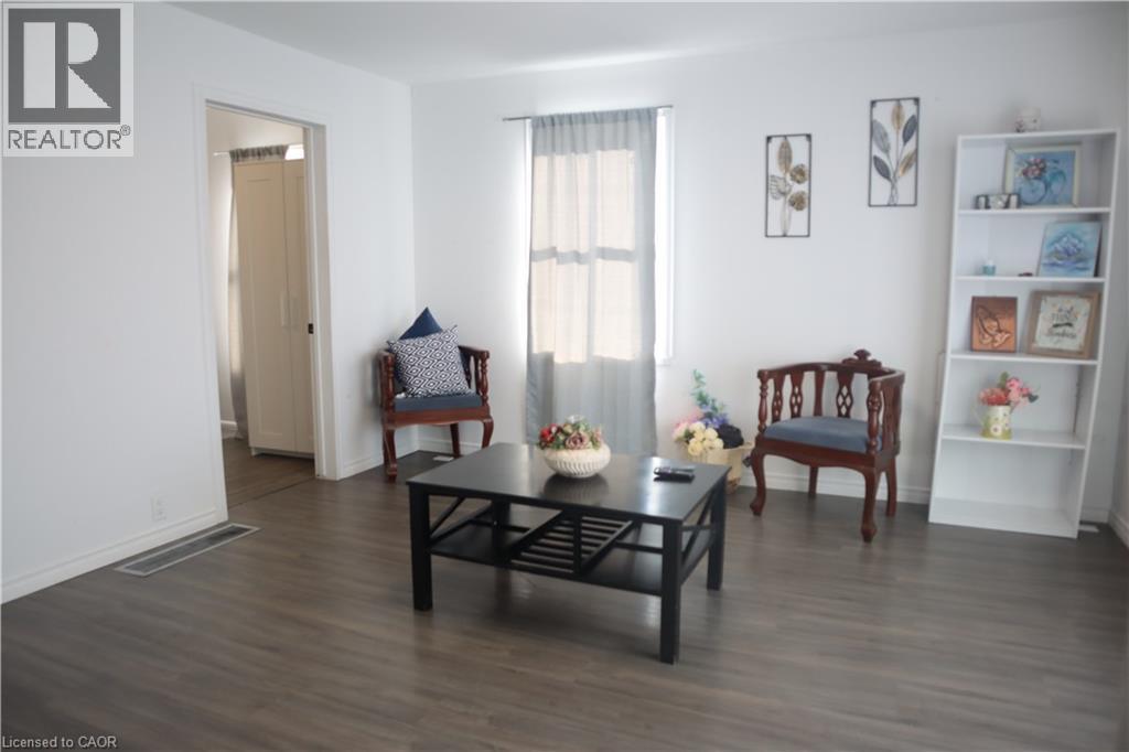 6525 Oneil Street, Niagara Falls, Ontario  L2J 1M7 - Photo 13 - 40767727