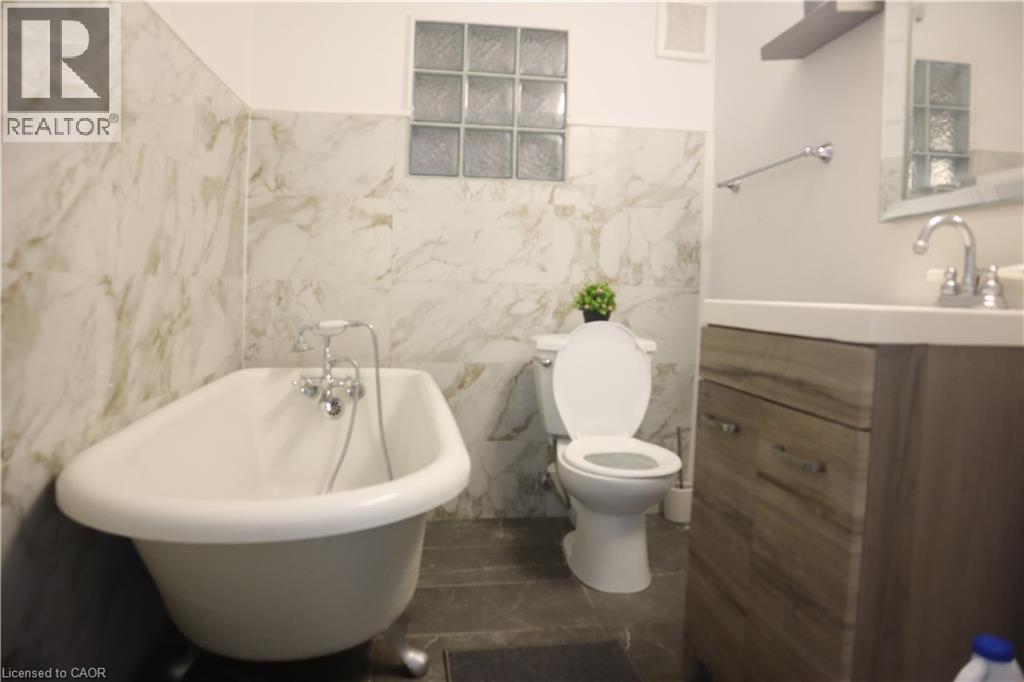6525 Oneil Street, Niagara Falls, Ontario  L2J 1M7 - Photo 29 - 40767727