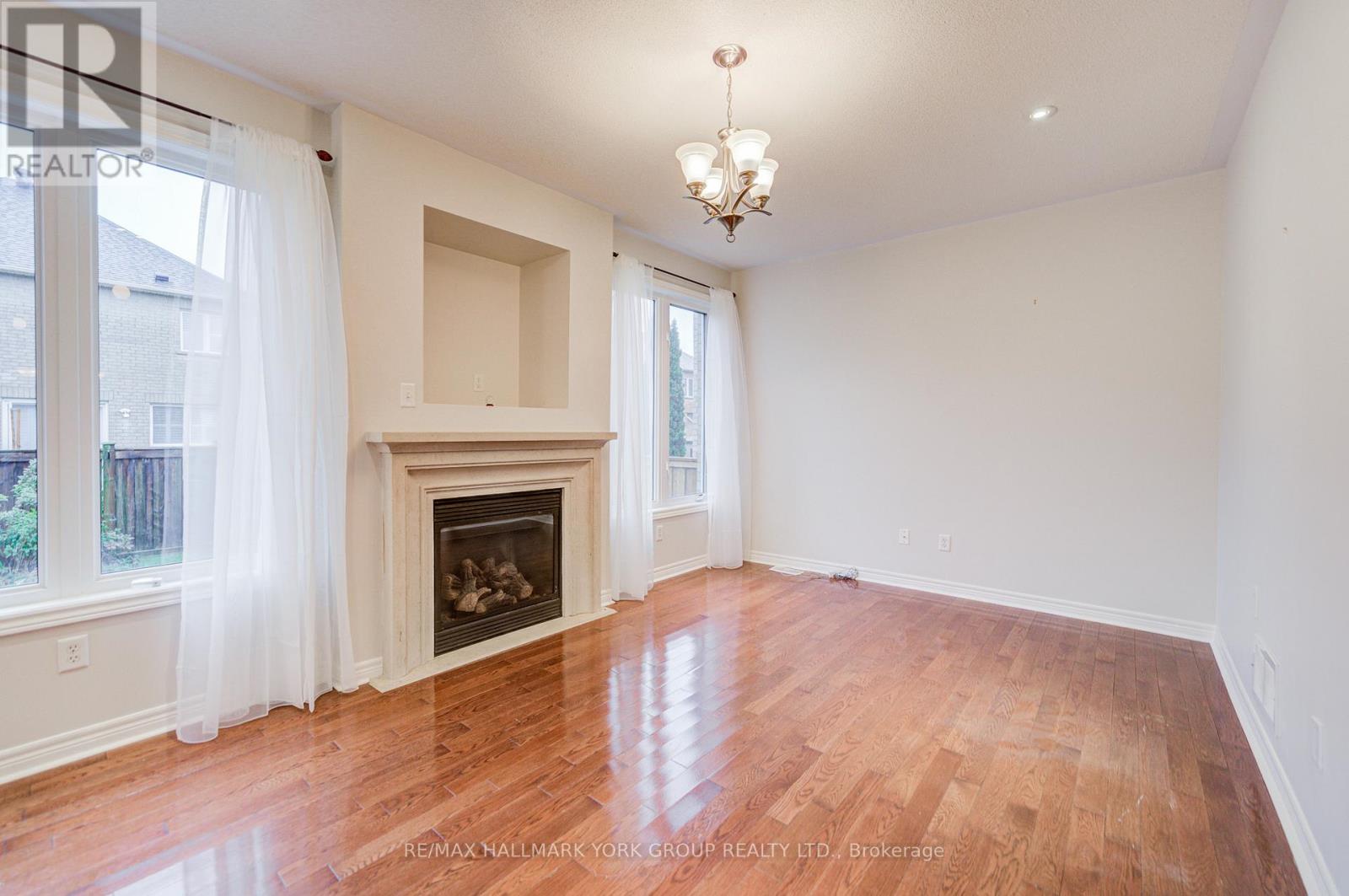 123 Oakborough Drive, Markham, Ontario  L6B 0G3 - Photo 15 - N12392452