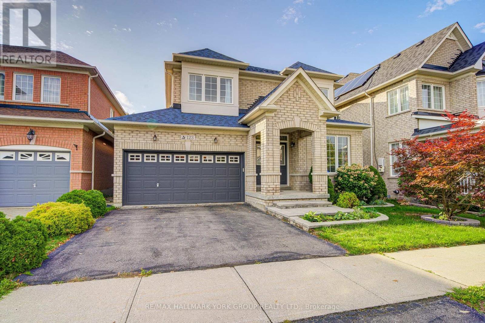 123 Oakborough Drive, Markham, Ontario  L6B 0G3 - Photo 2 - N12392452