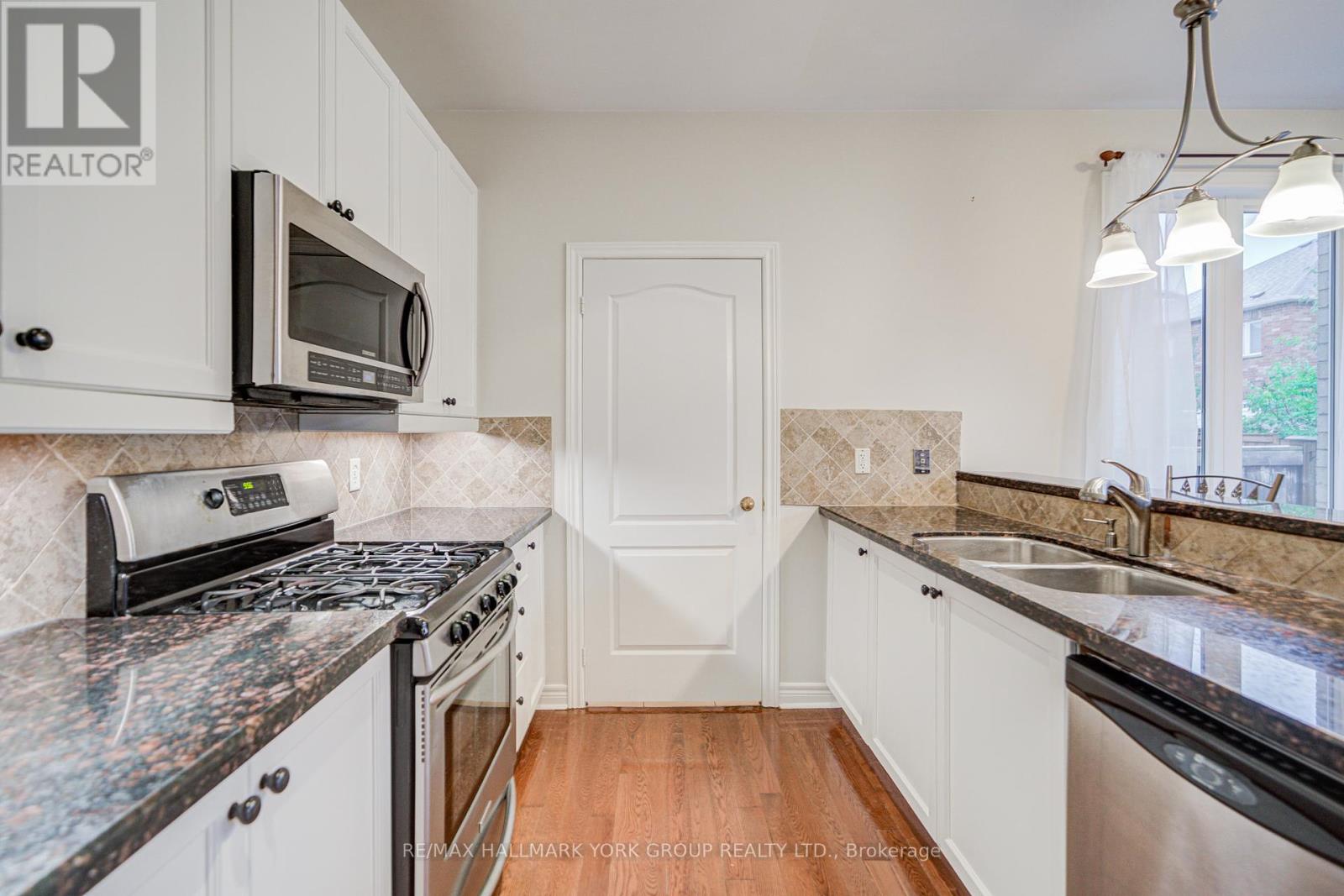 123 Oakborough Drive, Markham, Ontario  L6B 0G3 - Photo 24 - N12392452