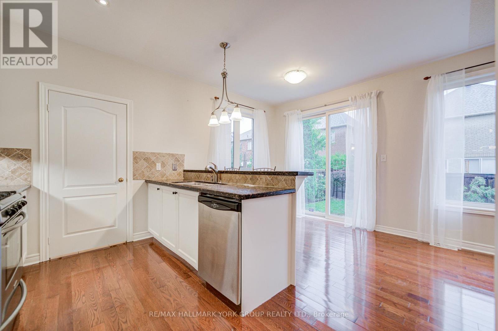 123 Oakborough Drive, Markham, Ontario  L6B 0G3 - Photo 25 - N12392452