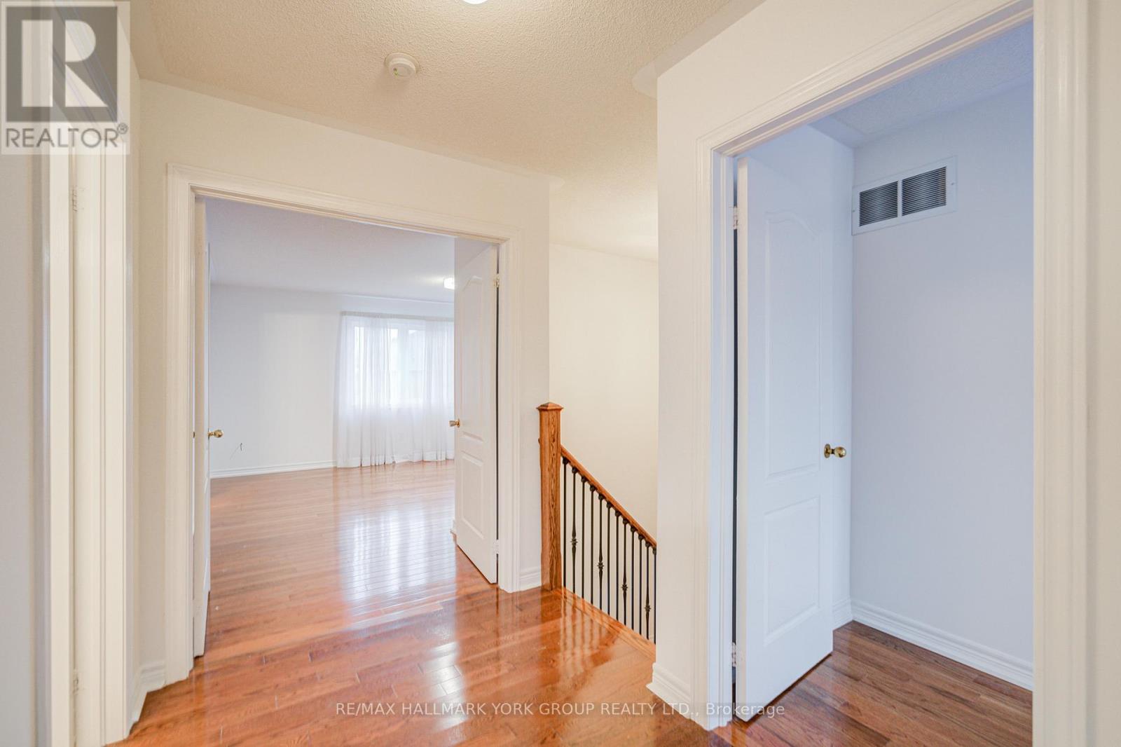 123 Oakborough Drive, Markham, Ontario  L6B 0G3 - Photo 34 - N12392452