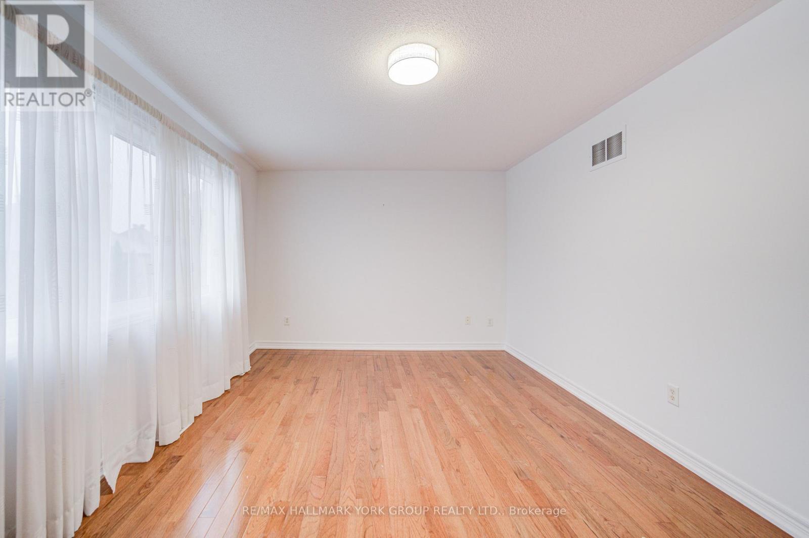 123 Oakborough Drive, Markham, Ontario  L6B 0G3 - Photo 35 - N12392452