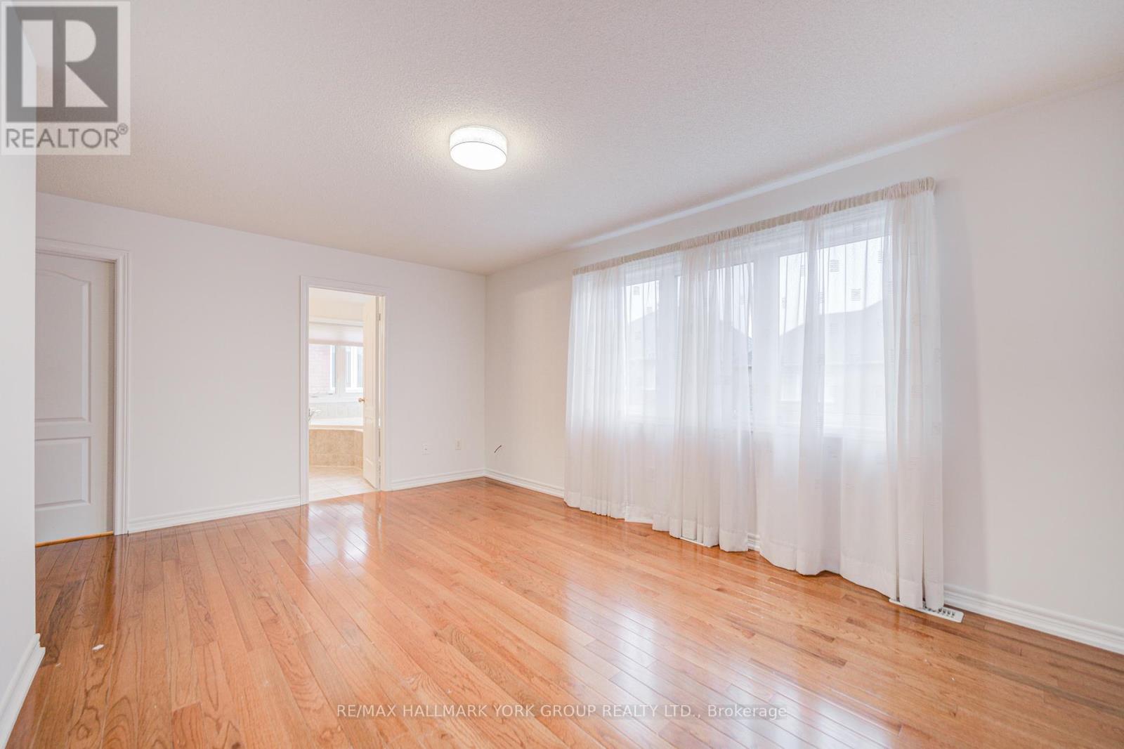 123 Oakborough Drive, Markham, Ontario  L6B 0G3 - Photo 36 - N12392452