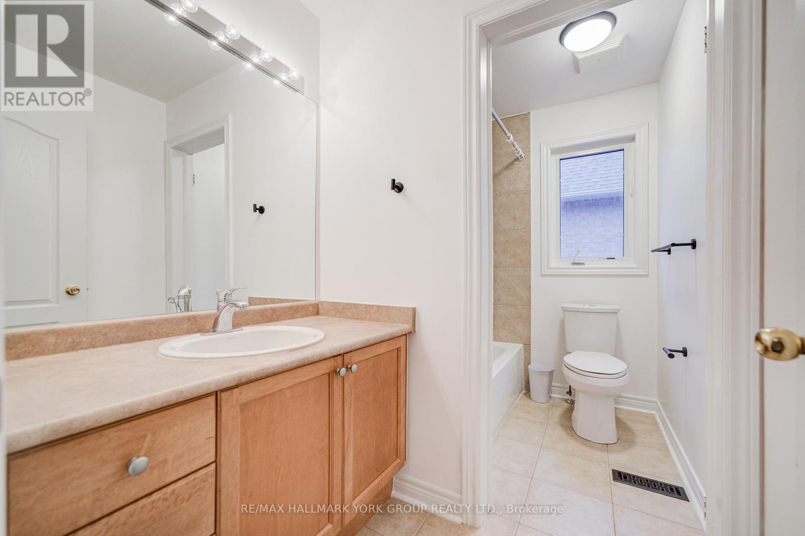 123 Oakborough Drive, Markham, Ontario  L6B 0G3 - Photo 39 - N12392452