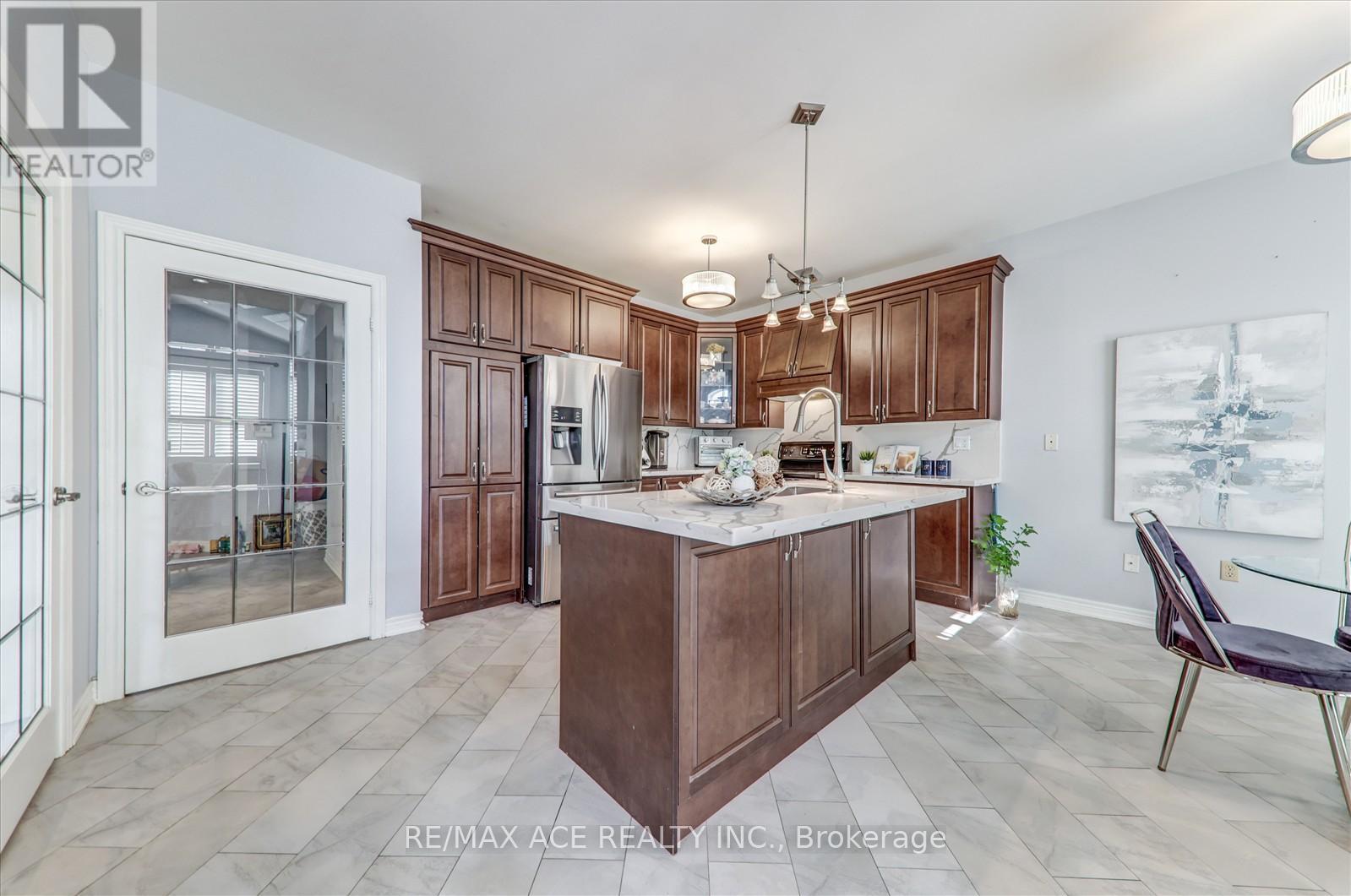 138 Riverwalk Drive, Markham, Ontario  L6B 0E2 - Photo 16 - N12392459