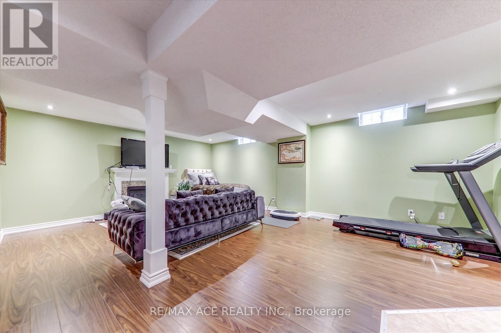 138 Riverwalk Drive, Markham, Ontario  L6B 0E2 - Photo 33 - N12392459
