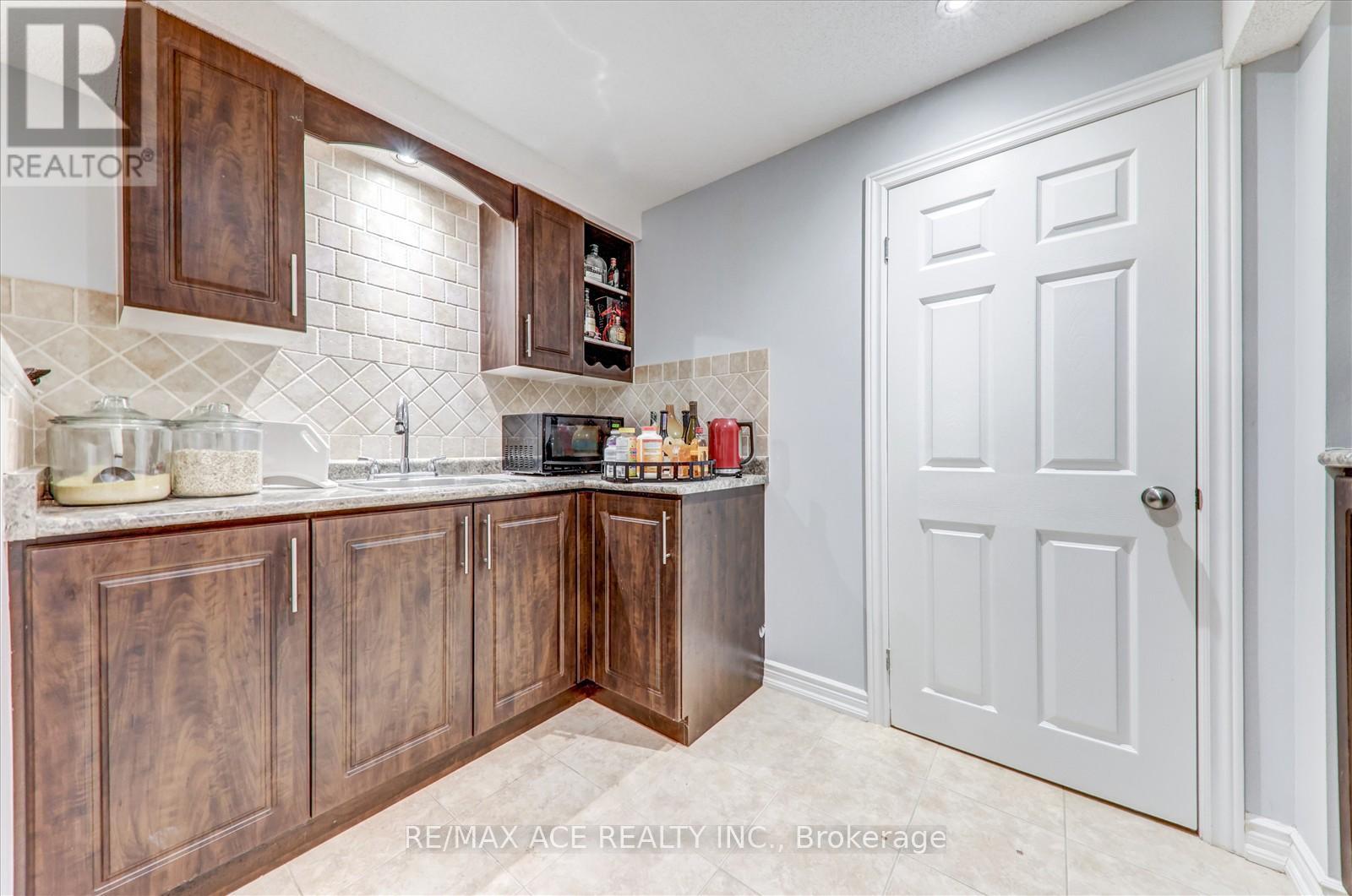 138 Riverwalk Drive, Markham, Ontario  L6B 0E2 - Photo 36 - N12392459