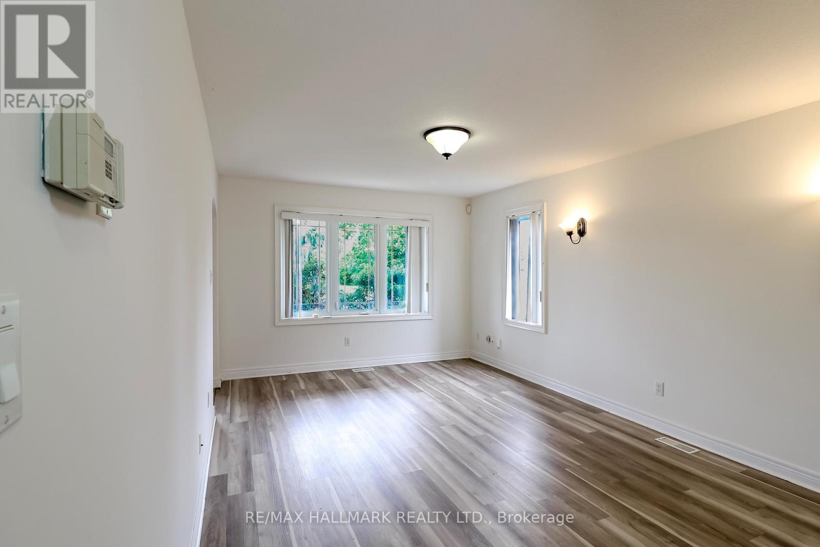 138 Colbeck Drive, Welland, Ontario  L3C 7M1 - Photo 6 - X12390330