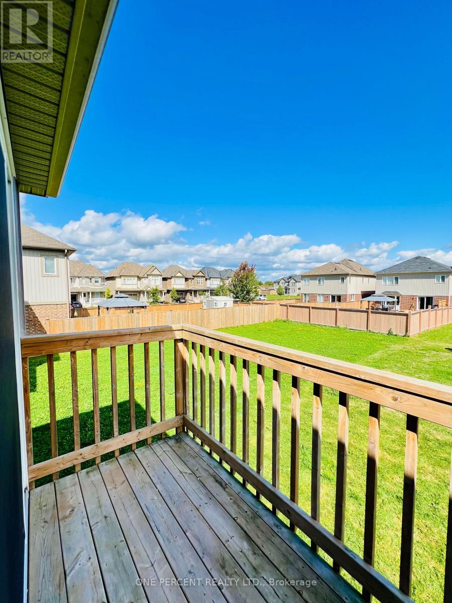 415 Krotz Street W, North Perth, Ontario  N4W 0H8 - Photo 22 - X12390405