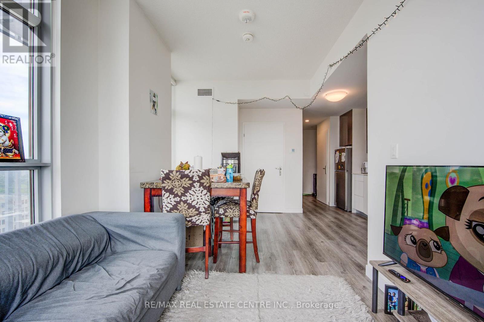 1809 - 60 Frederick Street, Kitchener, Ontario  N2H 2L7 - Photo 9 - X12344079