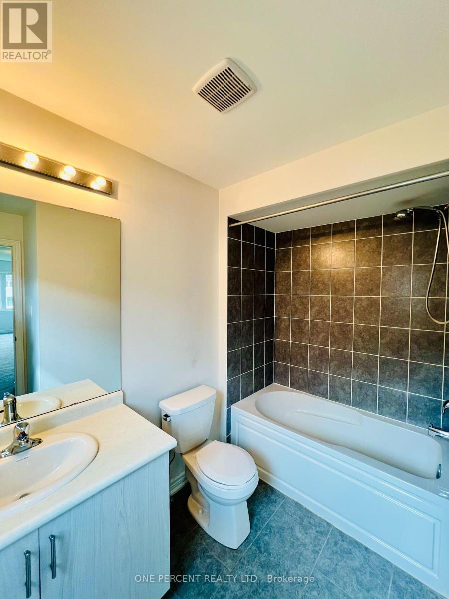 415 Krotz Street W, North Perth, Ontario  N4W 0H8 - Photo 10 - X12390405