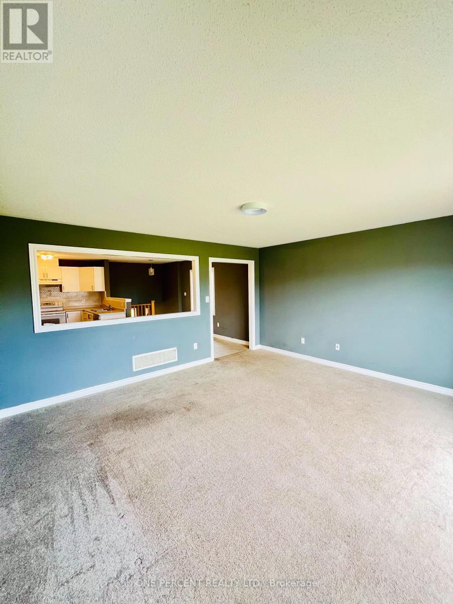 415 Krotz Street W, North Perth, Ontario  N4W 0H8 - Photo 12 - X12390405
