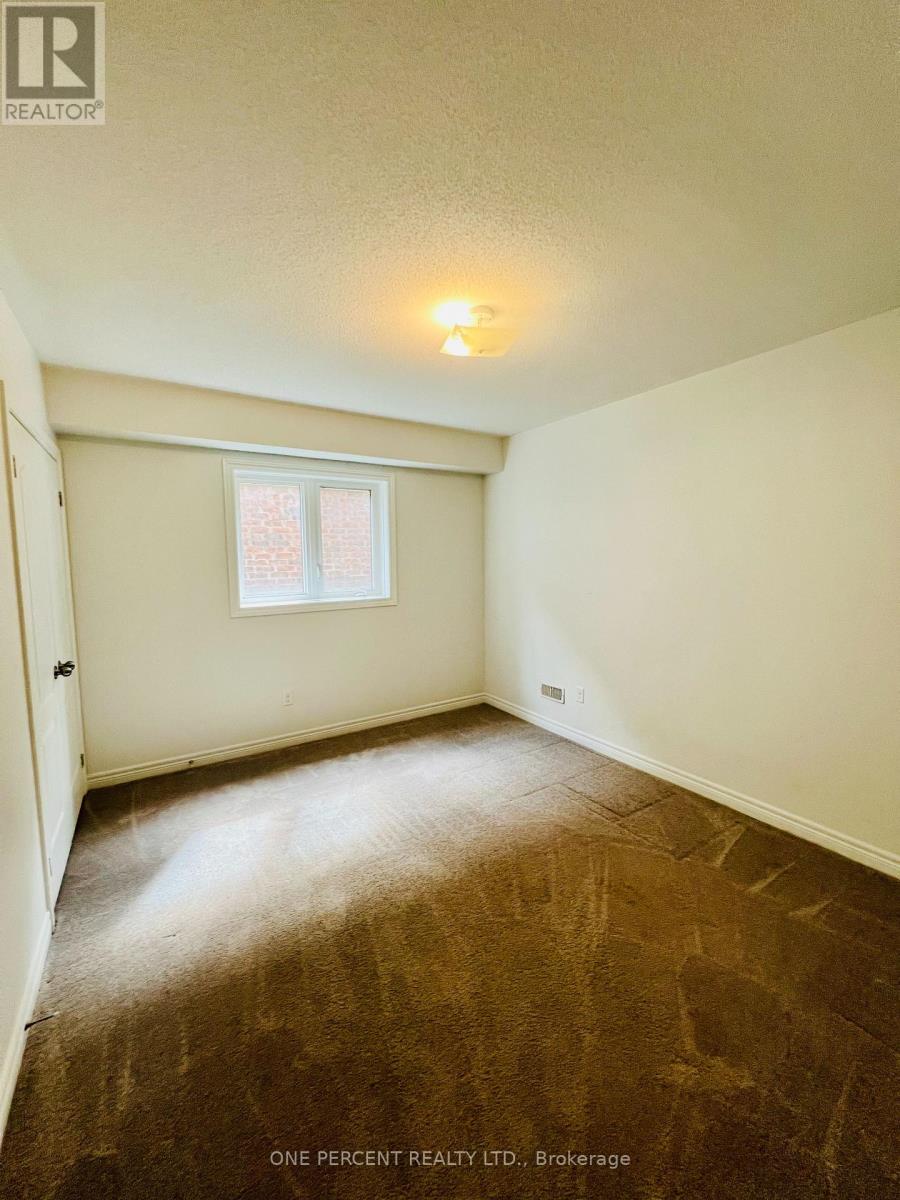 415 Krotz Street W, North Perth, Ontario  N4W 0H8 - Photo 16 - X12390405