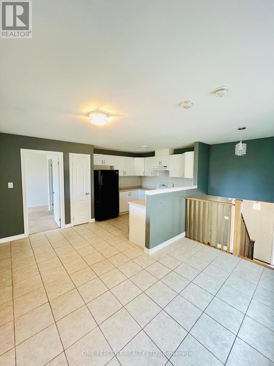 415 Krotz Street W, North Perth, Ontario  N4W 0H8 - Photo 6 - X12390405