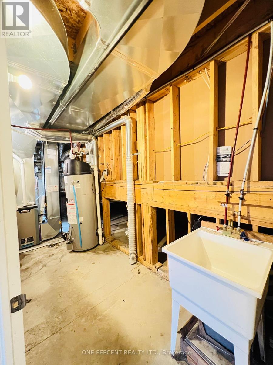 415 Krotz Street W, North Perth, Ontario  N4W 0H8 - Photo 20 - X12390405
