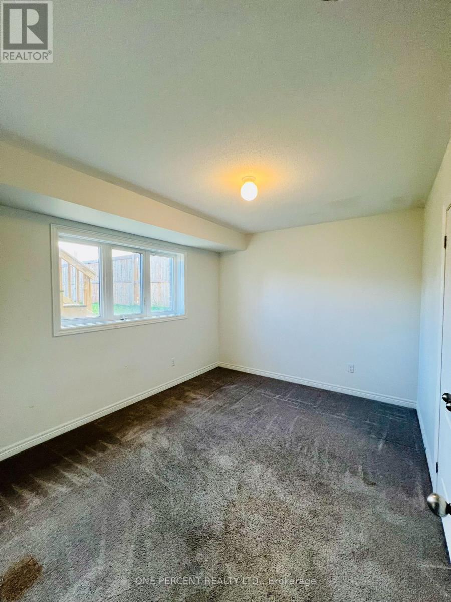415 Krotz Street W, North Perth, Ontario  N4W 0H8 - Photo 17 - X12390405