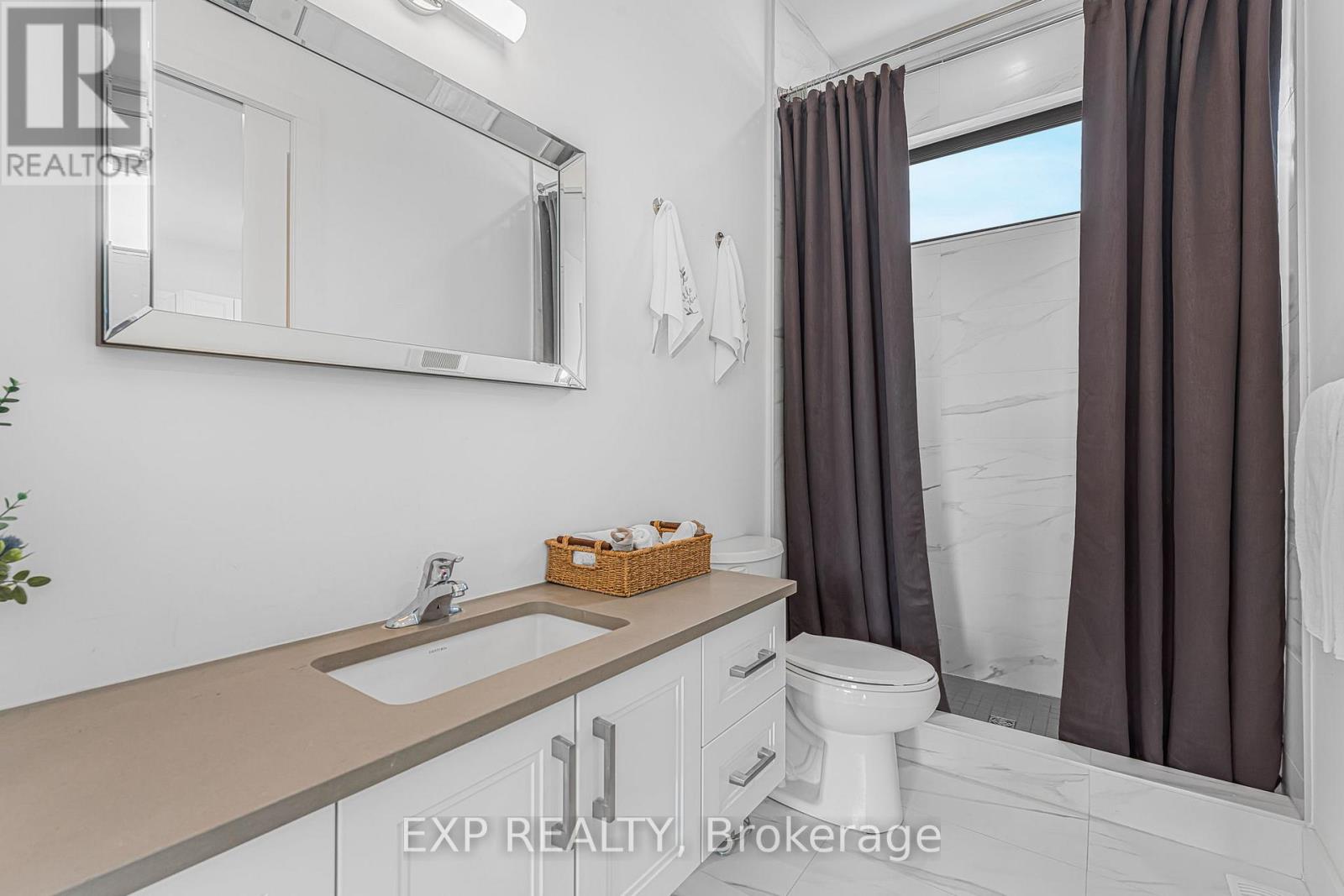 30 - 65 Summersides Mews, Pelham (Fonthill), Ontario  L0S 1E6 - Photo 18 - X12392572