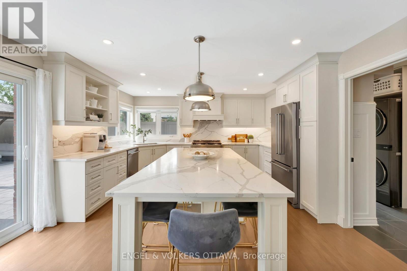 14 Belton Avenue, Ottawa, Ontario  K2S 1G7 - Photo 17 - X12392541