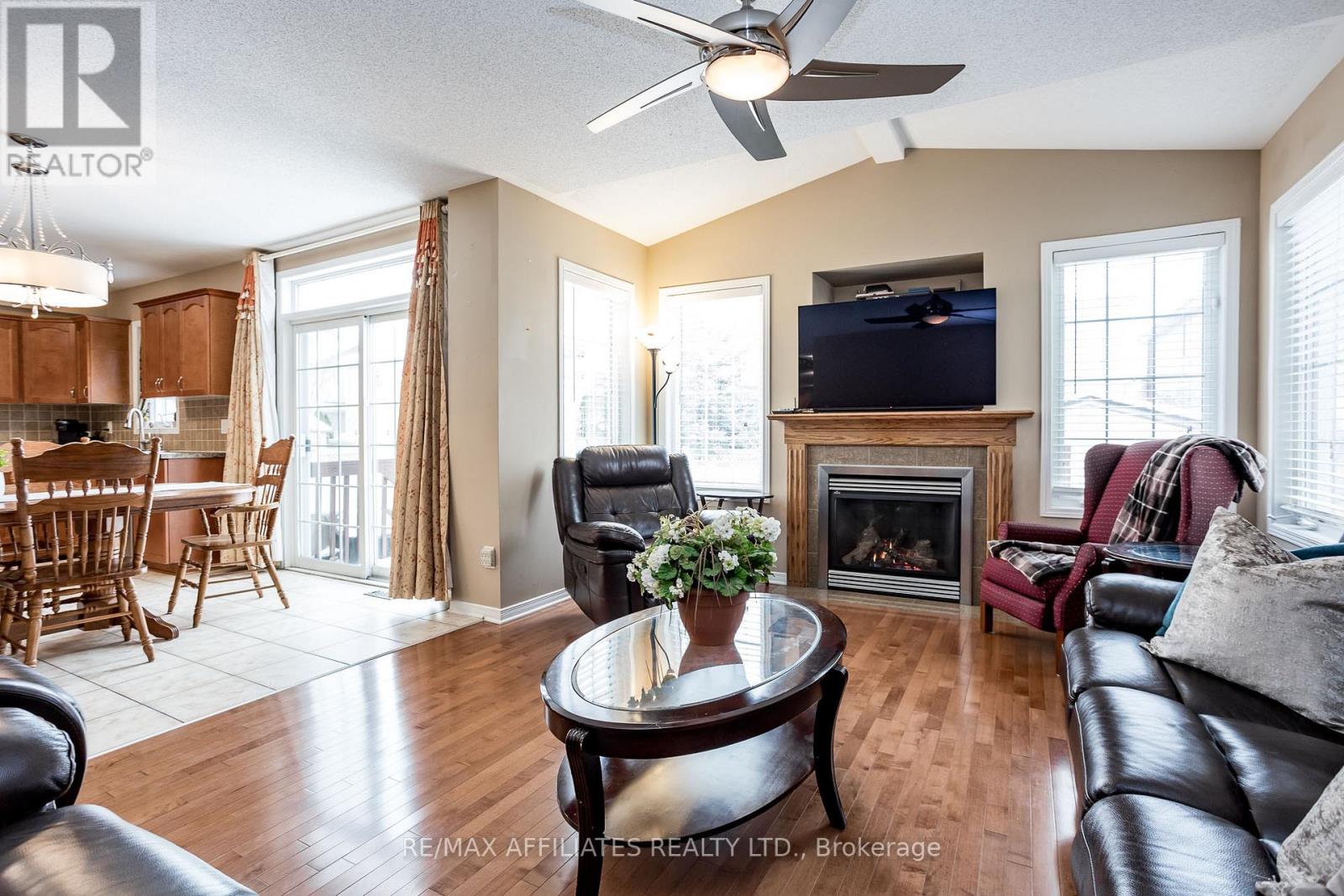232 Hidden Meadow Avenue, Ottawa, Ontario  K1T 0C1 - Photo 14 - X12392550