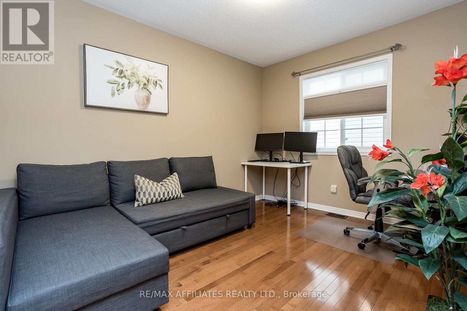 232 Hidden Meadow Avenue, Ottawa, Ontario  K1T 0C1 - Photo 16 - X12392550