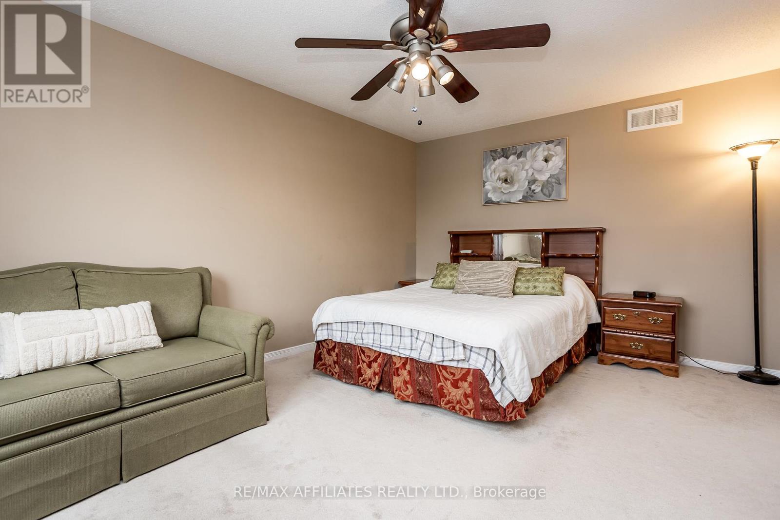 232 Hidden Meadow Avenue, Ottawa, Ontario  K1T 0C1 - Photo 20 - X12392550